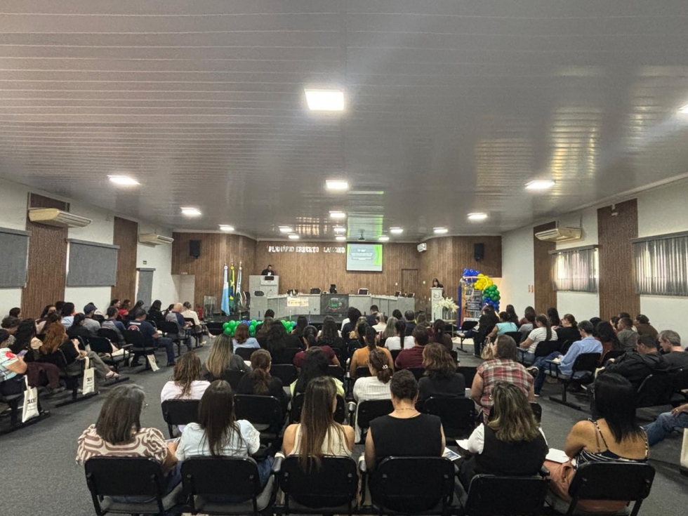 Plenário lotado marca a 10ª Conferência Municipal de Saúde de Batayporã