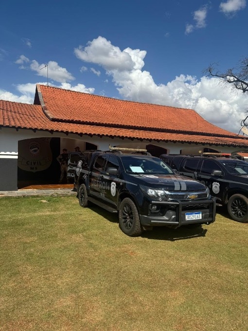 Suspeito de liderar facção é transferido pela Defron em Caarapó