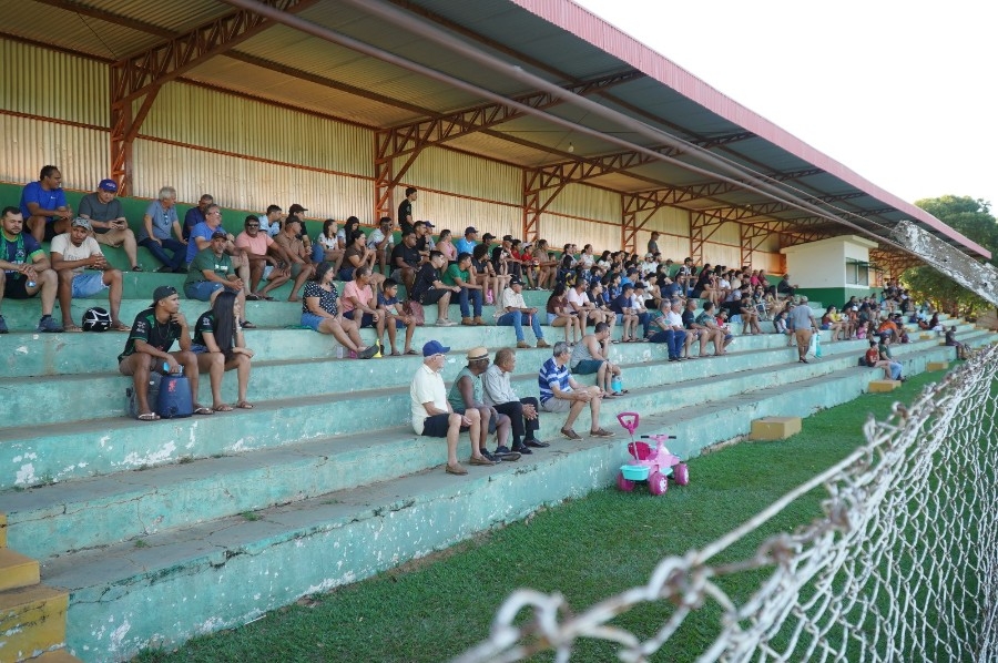 Campeonatos Municipais de Futebol Society consagram campeões das categorias Veteranos 40+ e Livre em Batayporã