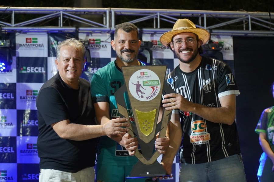 Campeonatos Municipais de Futebol Society consagram campeões das categorias Veteranos 40+ e Livre em Batayporã