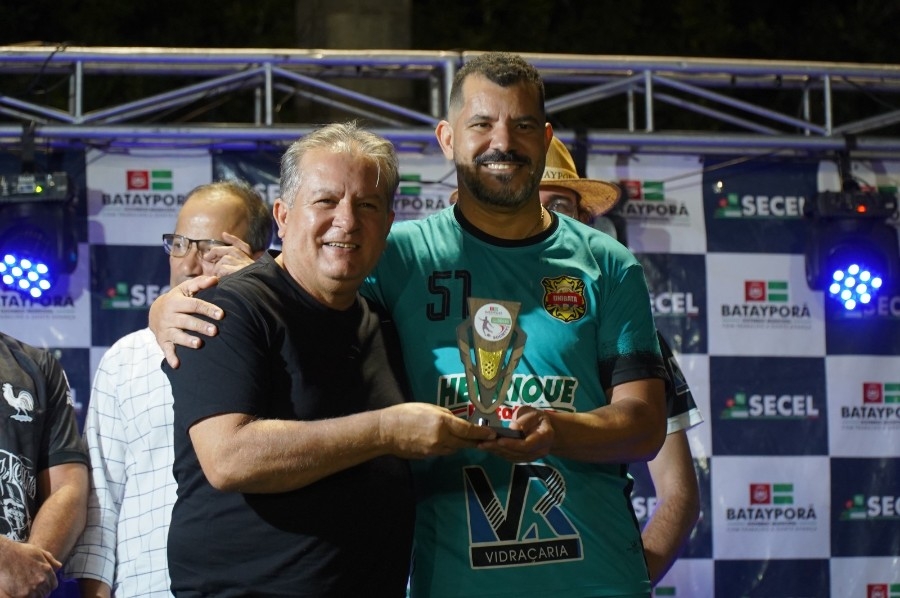 Campeonatos Municipais de Futebol Society consagram campeões das categorias Veteranos 40+ e Livre em Batayporã