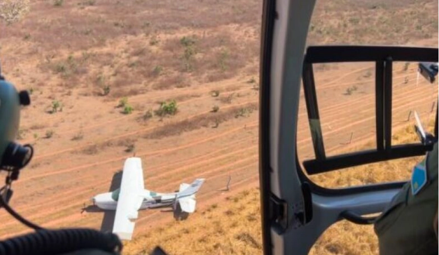 Avião suspeito vindo da Bolívia é interceptado pela FAB e faz pouso forçado em São Gabriel do Oeste