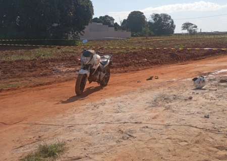 Suspeito cai durante fuga com moto furtada em Batayporã