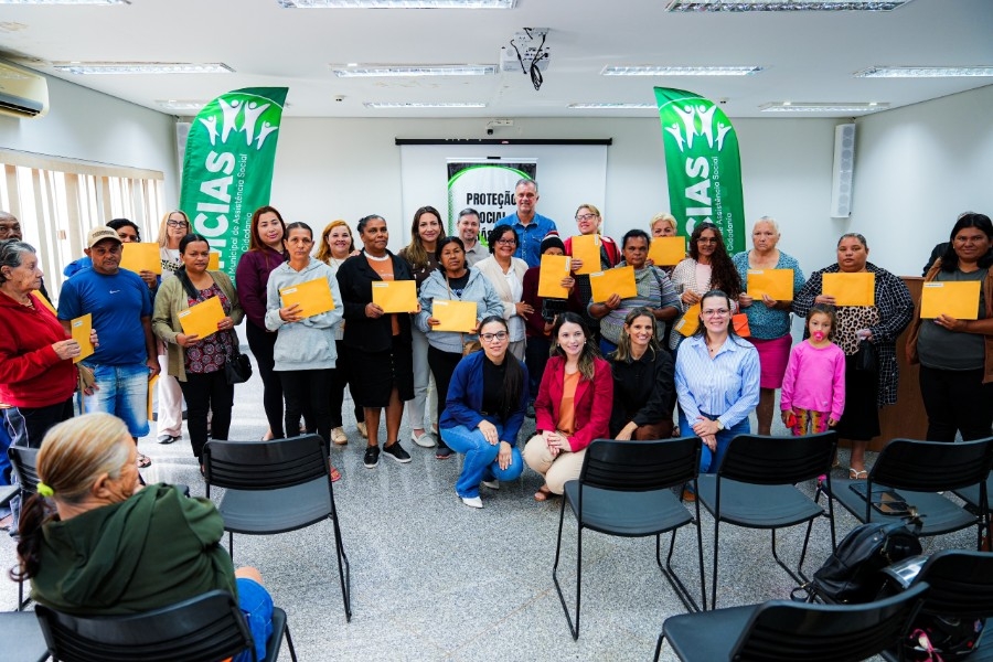 Nova Andradina entrega materiais de construção a 24 famílias em situação de vulnerabilidade