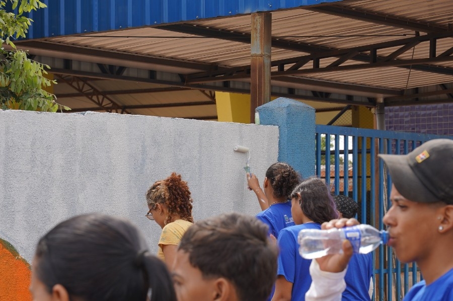 Oficina de grafite transforma muro de escola em espaço de arte e expressão em Batayporã