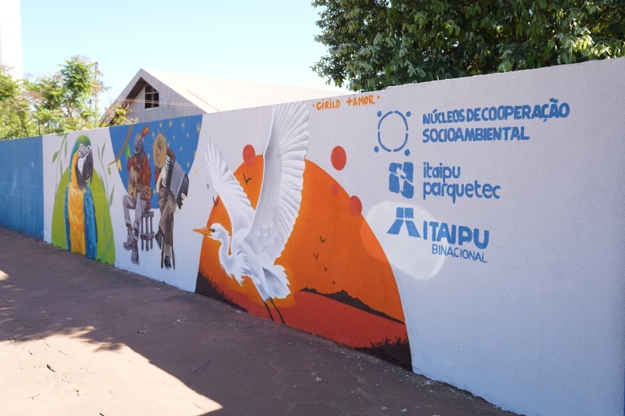 Oficina de grafite transforma muro de escola em espaço de arte e expressão em Batayporã