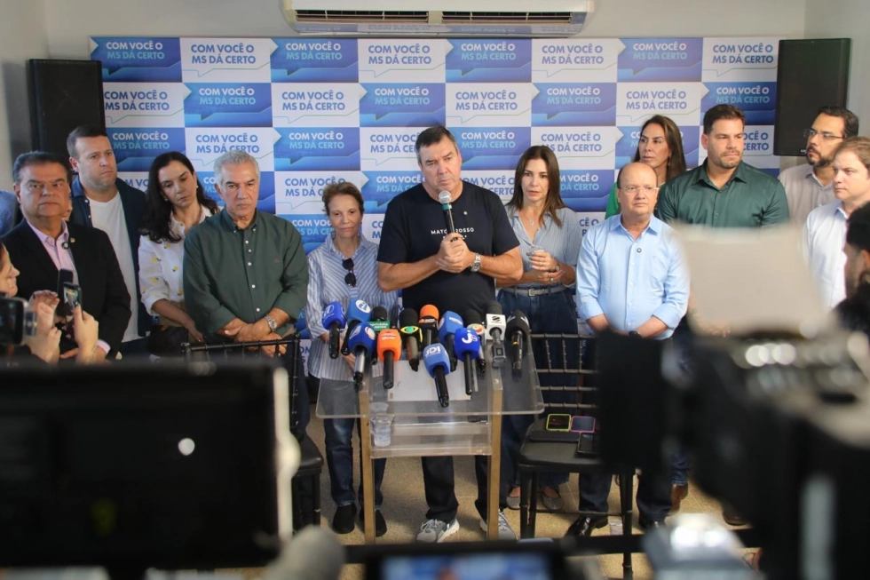 Riedel oficializa candidatura à reeleição com aliança de nove partidos