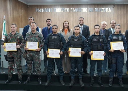 PMs do 8º Batalhão são homenageados pela Câmara de Batayporã