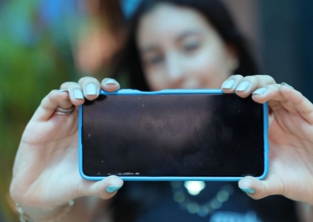 Estudo mostra jovens conscientes de que internet precisa melhorar
