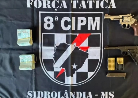 Carro usado em execução é apreendido com armas e R$ 24 mil em Sidrolândia