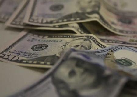 Brasil e EUA retomam negociação após tarifaços de 25% e 12,5%
