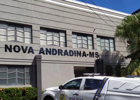 Loja é arrombada durante a madrugada e criminoso furta roupas, calçados e notebook em Nova Andradina