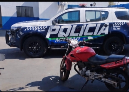 Adolescente de 17 anos é flagrado conduzindo moto sem habilitação em Nova Alvorada do Sul