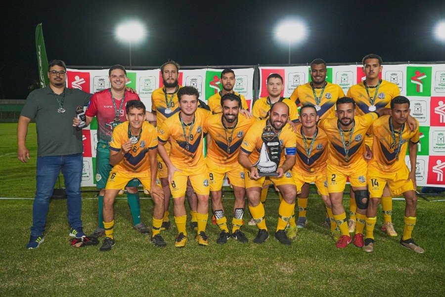 Nova iluminação do Andradão é entregue durante final do Campeonato Municipal de Futebol Society