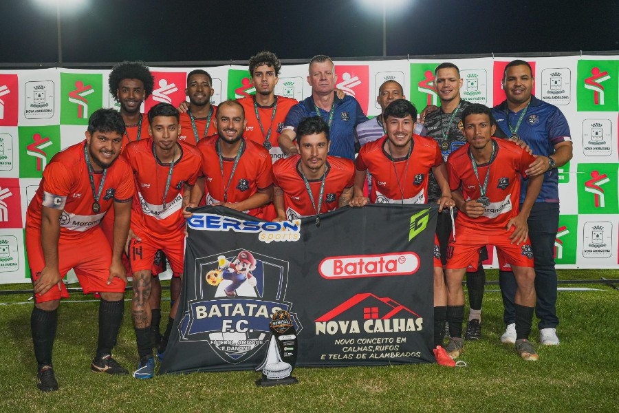Nova iluminação do Andradão é entregue durante final do Campeonato Municipal de Futebol Society