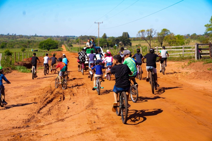 Esporte e educação ambiental mobilizam estudantes no 2º Pedal Ecológico do Cerrado