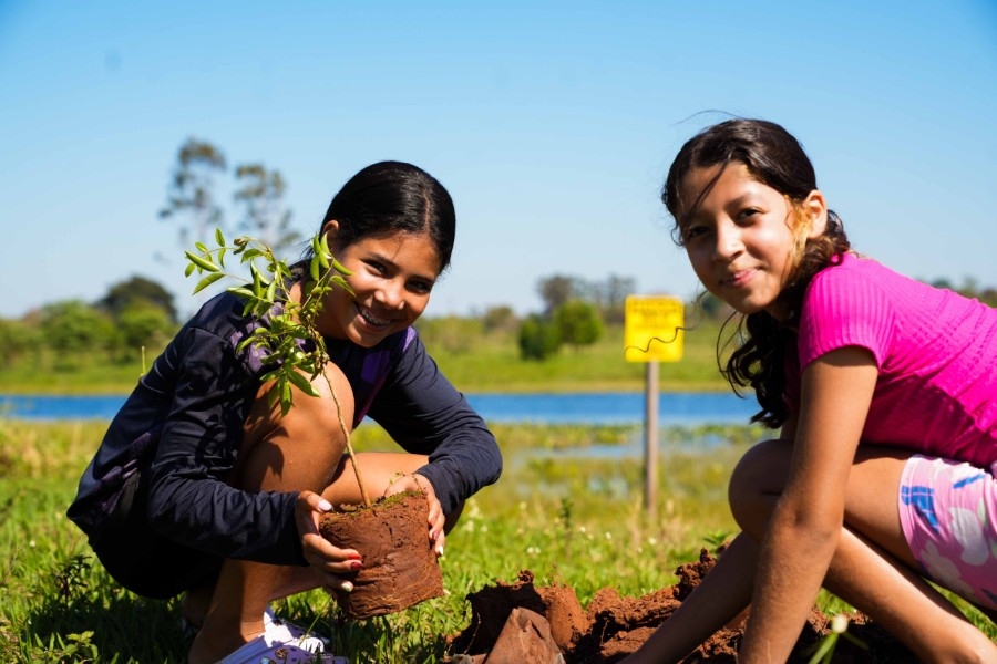 Esporte e educação ambiental mobilizam estudantes no 2º Pedal Ecológico do Cerrado