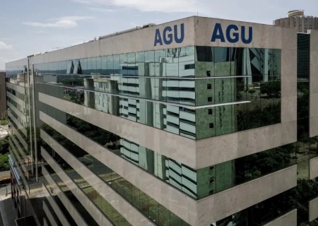 AGU pede suspensão imediata do afastamento de diretor-geral da PF