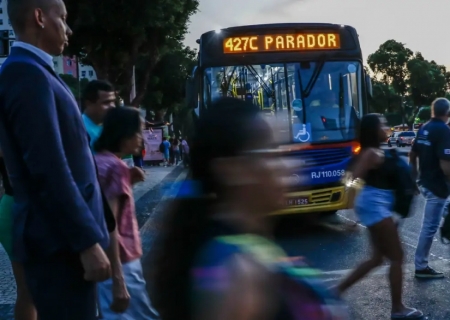 Pesquisa aponta que solidão e exaustão ampliam abstenção nas urnas