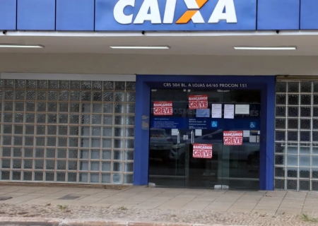 Caixa entra em greve nacional e Banco do Brasil tem paralisação parcial