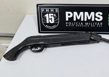 Homem é procurado após ameaçar companheira de morte com arma de fogo em Maracaju