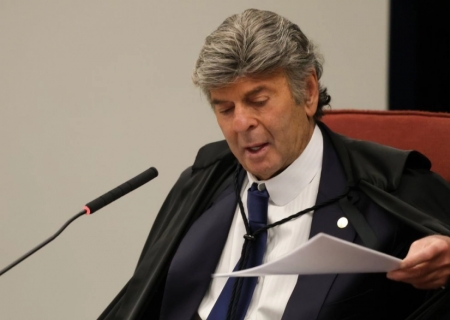 Fux vai relatar ação sobre idas da esposa de Moraes ao Senado