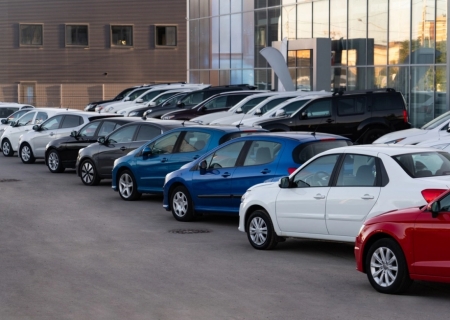 Mercado de carros usados cresce, mas consumidor está mais criterioso na hora de comprar
