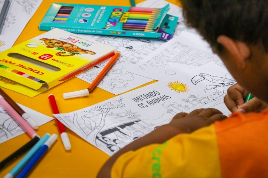 FUNAC transforma culturas indígenas em experiências de aprendizagem para crianças