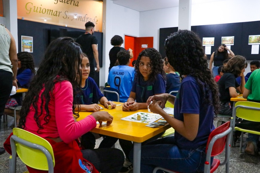 FUNAC transforma culturas indígenas em experiências de aprendizagem para crianças