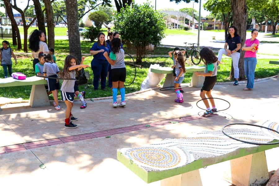 FUNAC transforma culturas indígenas em experiências de aprendizagem para crianças