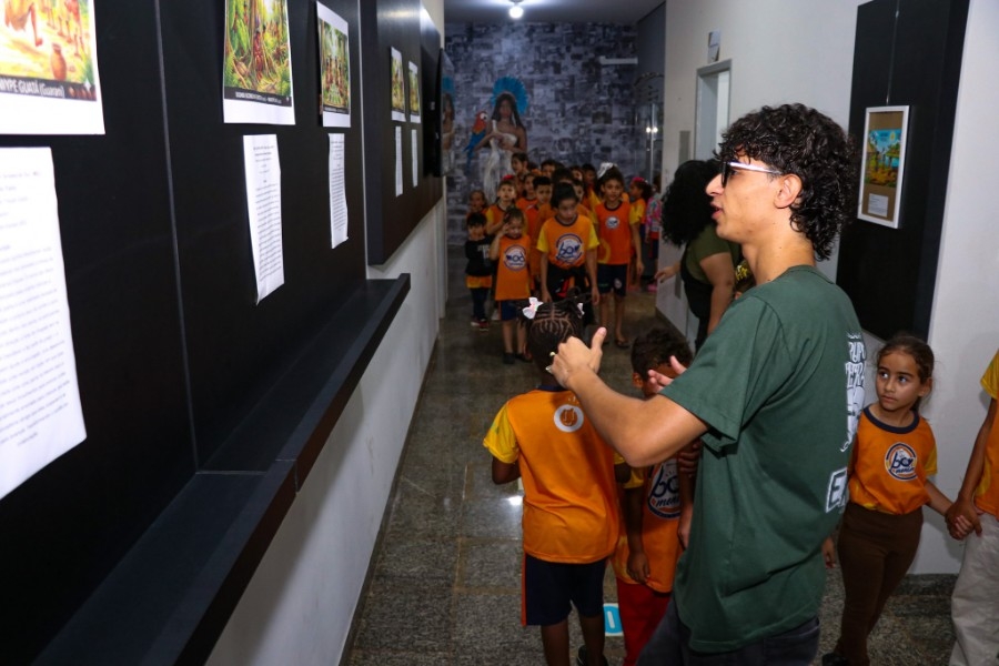 FUNAC transforma culturas indígenas em experiências de aprendizagem para crianças