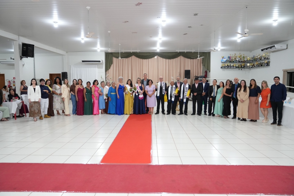 Noite de glamour e celebração consagra Miss e Mister Terceira Idade 2026 em Nova Andradina