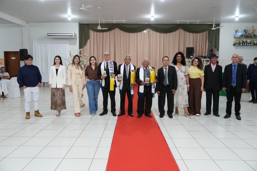 Noite de glamour e celebração consagra Miss e Mister Terceira Idade 2026 em Nova Andradina