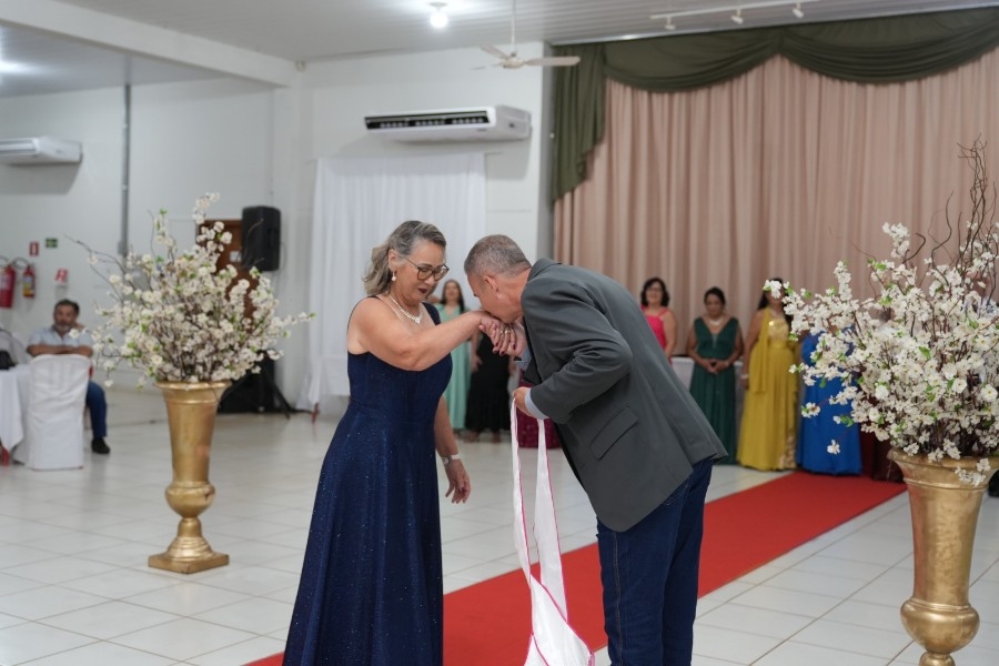 Noite de glamour e celebração consagra Miss e Mister Terceira Idade 2026 em Nova Andradina