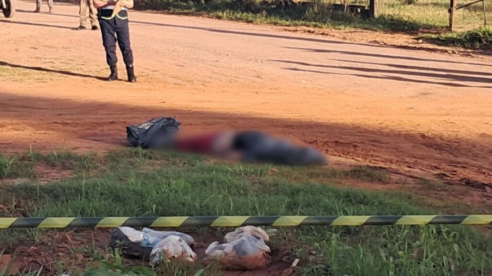 Corpo de homem sequestrado após execução da companheira é encontrado em estrada rural no Paraguai