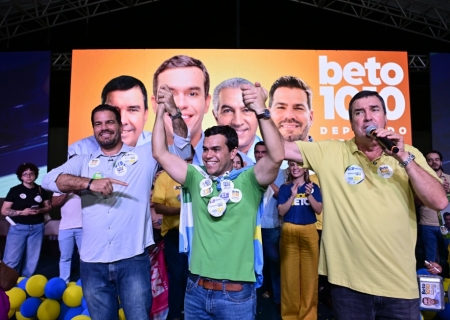 Beto Pereira encerra campanha com ato em Campo Grande após percorrer 45 mil km em MS