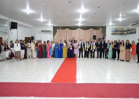 Noite de glamour e celebração consagra Miss e Mister Terceira Idade 2026 em Nova Andradina
