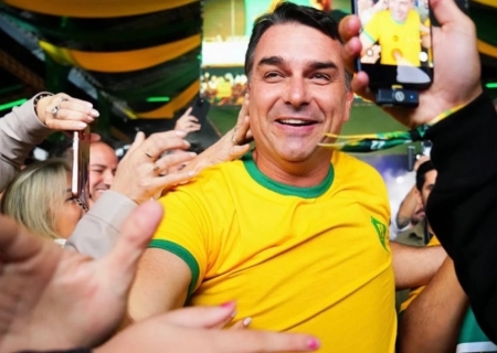 Flávio Bolsonaro recebe 59,26% dos votos em Nova Andradina; Lula tem 34,53%