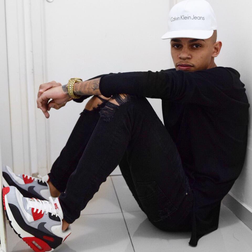 Mc Maneirinho fatura cerca de R$ 350 mil em shows - Foto: Reprodução/Facebook