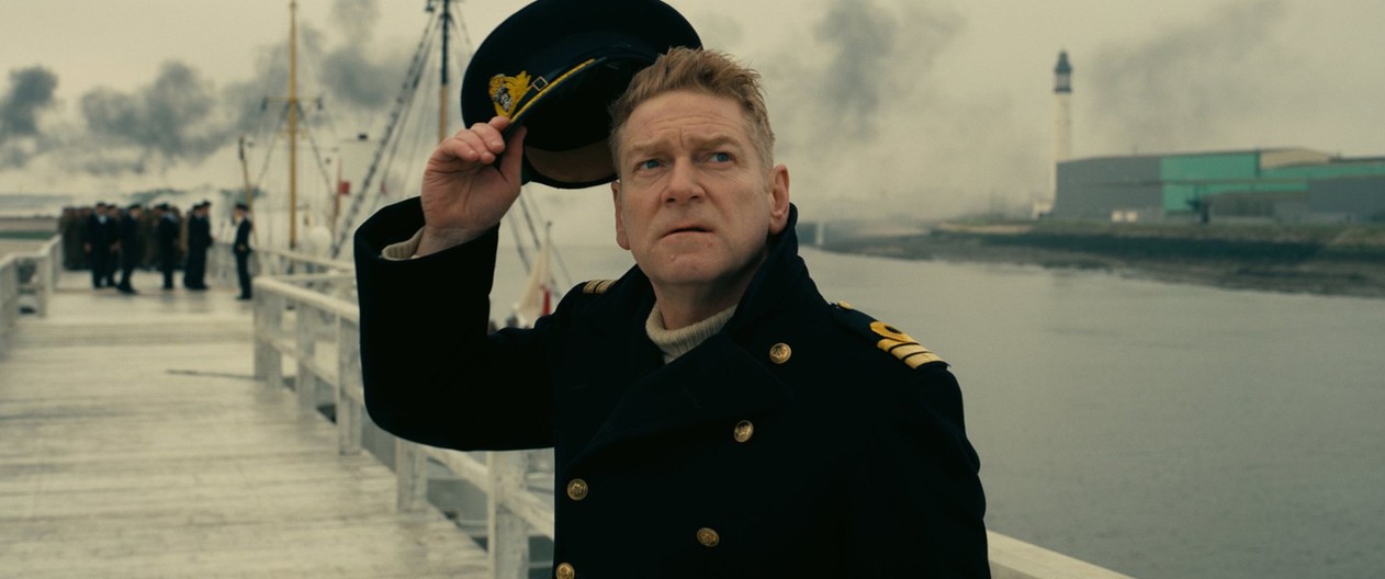 Kenneth Branagh, almirante do ex&eacute;rcito brit&acirc;nico, em cena de 'Dunkirk' - Foto: Divulga&ccedil;&atilde;o