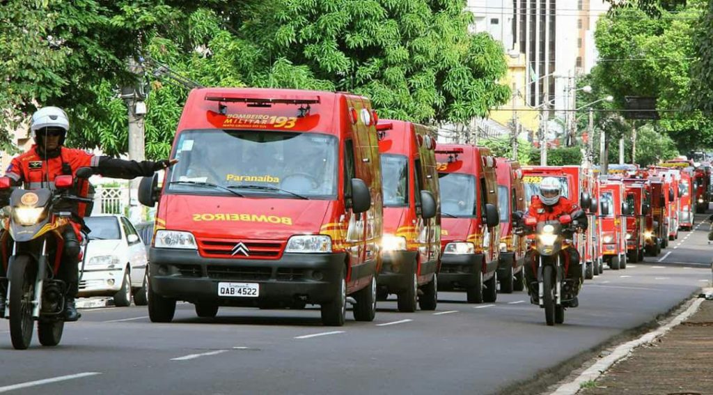 O Corpo de Bombeiros recebeu 38 novos veículos. Somente ambulâncias de resgate foram 10 unidades - Fotos: Edemir Rodrigues e Chico Ribeiro