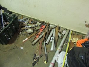 Facas artesanais apreendidas durante vistoria na PED no dia da transfer&ecirc;ncia de Daleste - Foto: Divulga&ccedil;&atilde;o