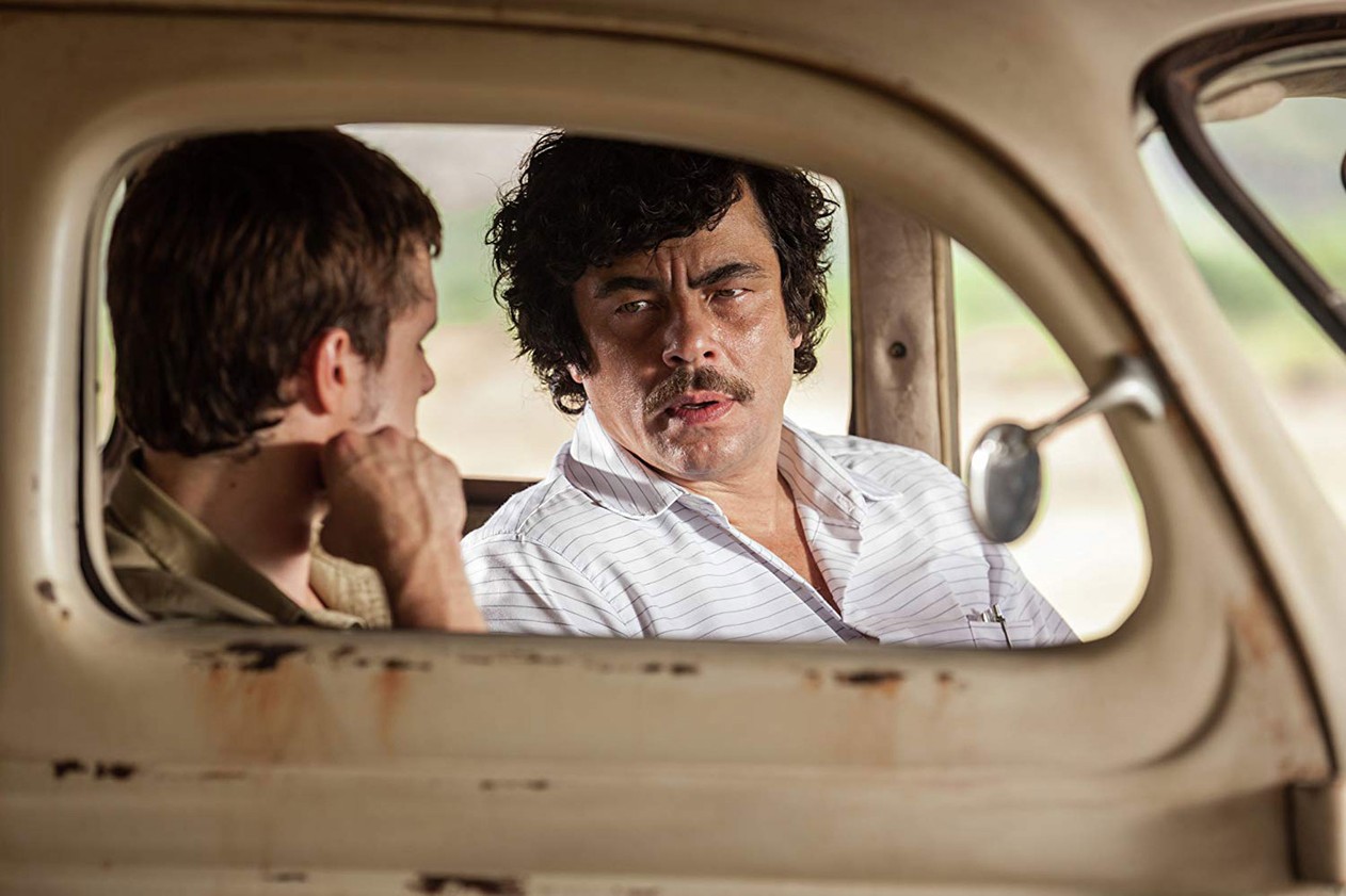 Benicio Del Toro como Pablo Escobar no filme 'Escobar: Para&iacute;so perdido' (2014) - Foto: Divulga&ccedil;&atilde;o