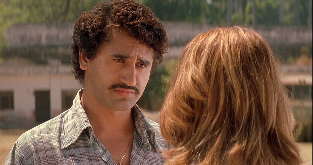 Cliff Curtis como Pablo Escobar em 'Profiss&atilde;o de risco' (2001) - Foto: Divulga&ccedil;&atilde;o