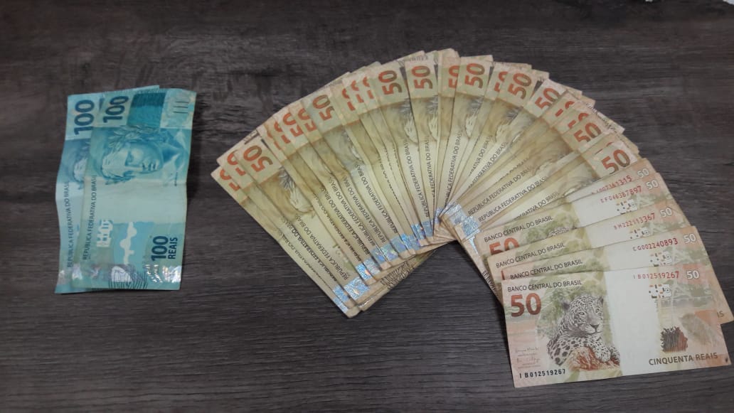 Quantia em dinheiro apreendido com Belo - Foto: PF/Divulga&ccedil;&atilde;o