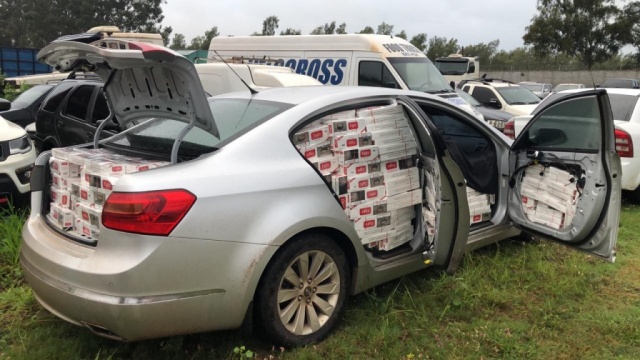 Carro lotado de cigarro paraguaio apreendido na semana passada pela PF - Foto: Divulga&ccedil;&atilde;o