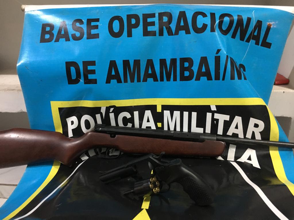 Armas apreendidas com o suspeito - Foto: Divulgação
