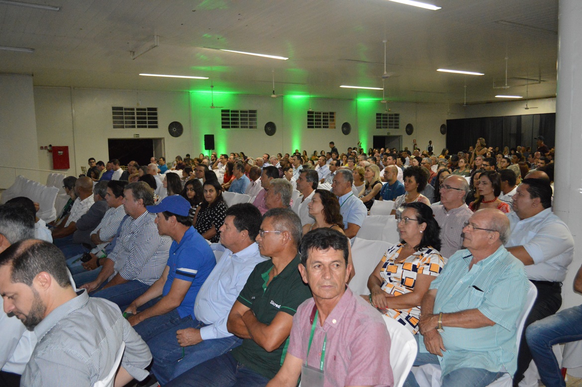 Assembleia reuniu ao todo mais de 800 pessoas - Foto: Jos&eacute; Ant&ocirc;nio de Andrade/Jornal da Nova