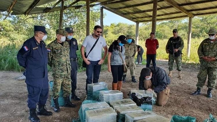 385 kg de coca&iacute;na que seriam exportados para o Brasil apreendidos no Paraguai - Foto: Divulga&ccedil;&atilde;o/Pol&iacute;cia Nacional do Paraguai