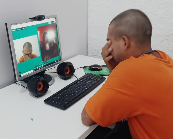 Na unidade de Ponta Porã, M.R.A.O. se emocionou ao rever a mãe - Foto: Divulgação